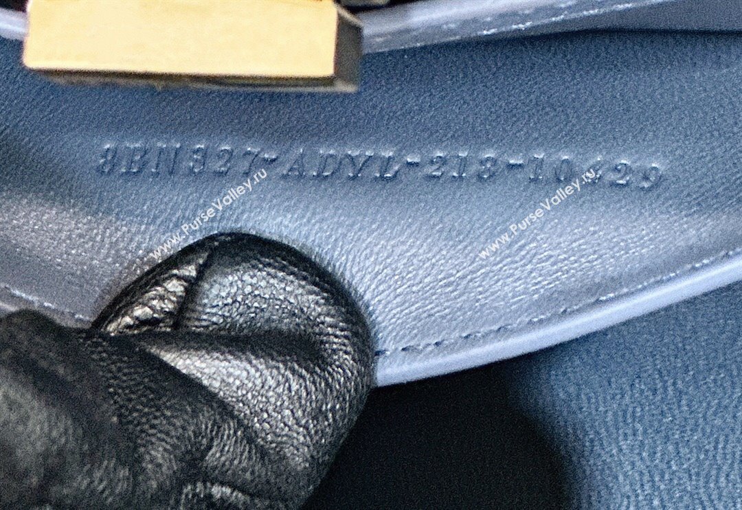 Fendi Peekaboo ISeeU Small Bag in Grained Leather with Oversized topstitching Midnight Blue 2025 80133 top (CL-250210020)