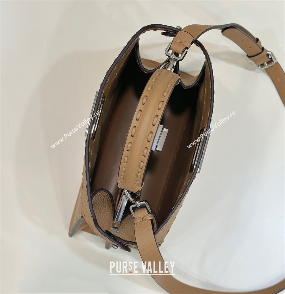 Fendi Peekaboo ISeeU Small Bag in Grained Leather with Oversized topstitching Apricot 2025 80133 top (CL-250210021)