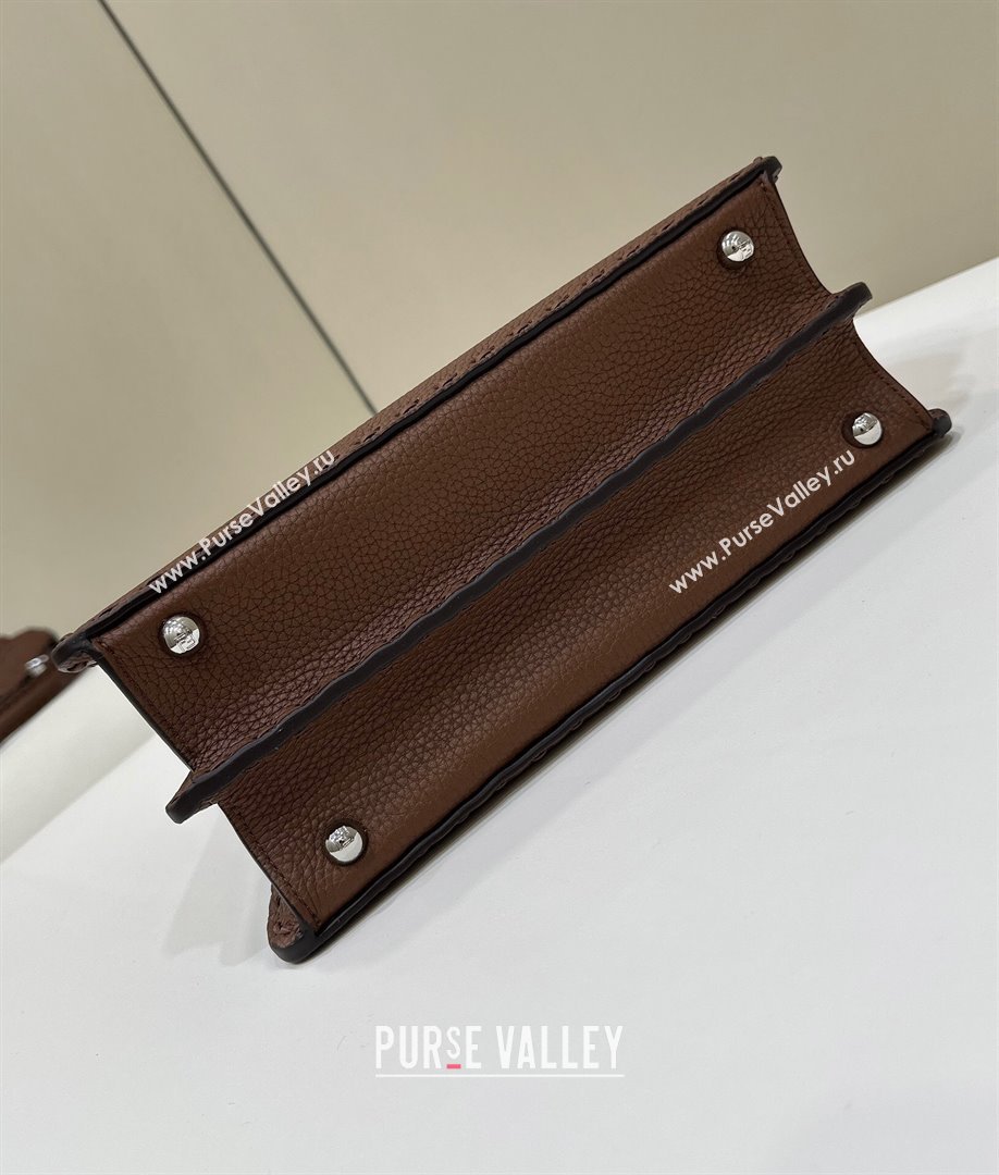 Fendi Peekaboo ISeeU Small Bag in Grained Leather with Oversized topstitching Dark Brown 2025 80133 top (CL-250210015)