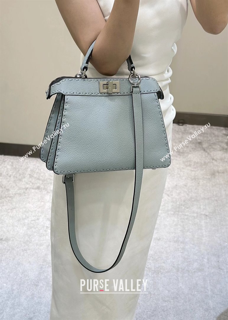 Fendi Peekaboo ISeeU Small Bag in Grained Leather with Oversized topstitching Glacier Blue 2025 80133 top (CL-250210017)