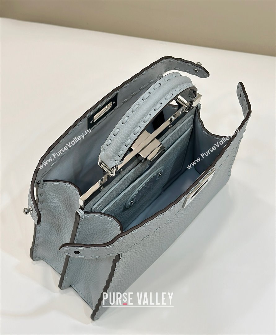 Fendi Peekaboo ISeeU Small Bag in Grained Leather with Oversized topstitching Glacier Blue 2025 80133 top (CL-250210017)