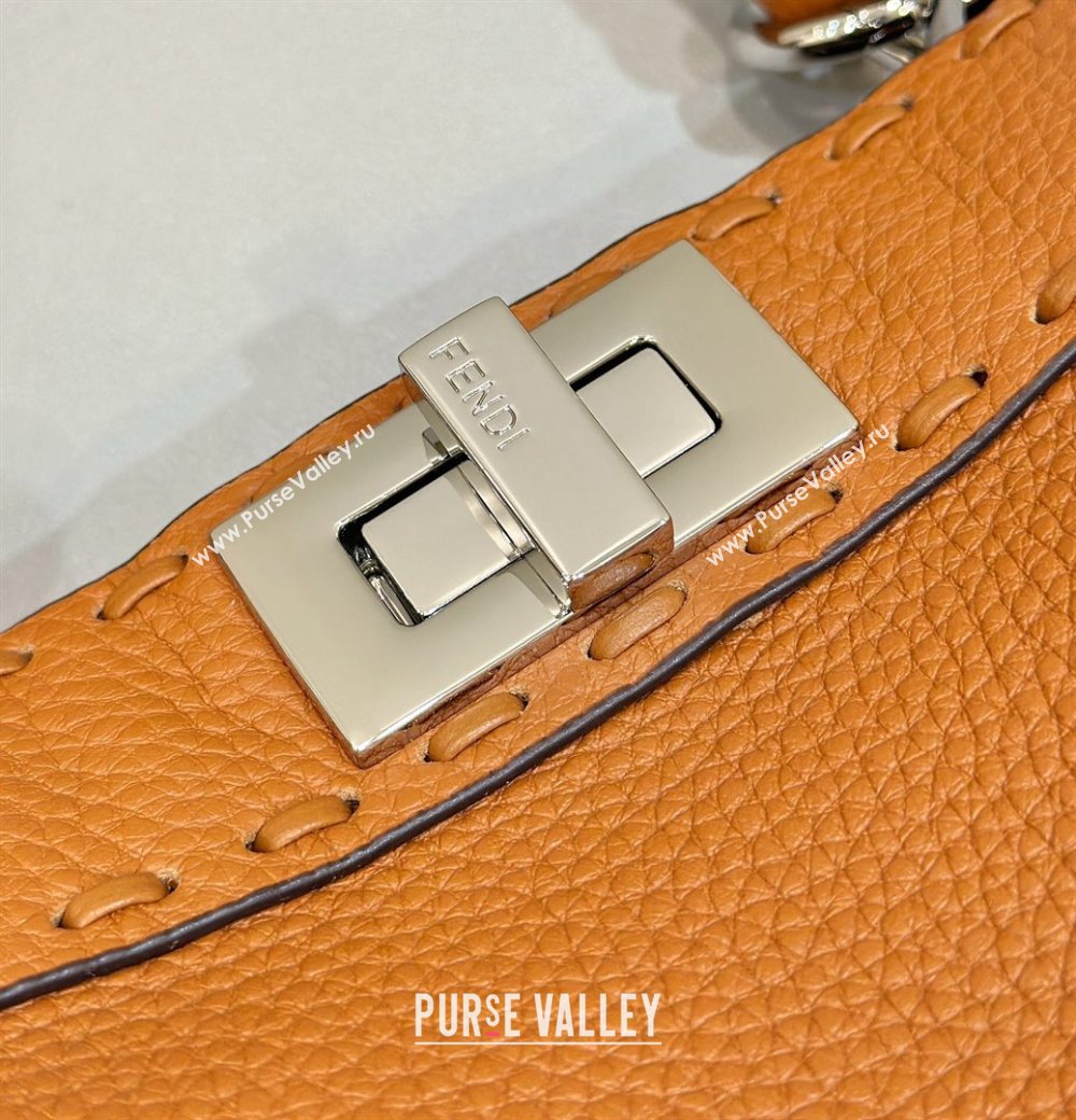 Fendi Peekaboo ISeeU Small Bag in Grained Leather with Oversized topstitching Caramel Brown 2025 80133 top (CL-250210018)