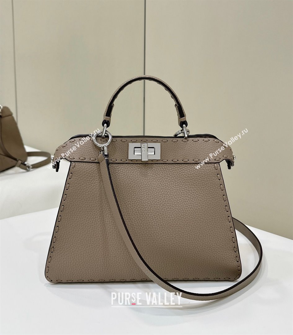 Fendi Peekaboo ISeeU Small Bag in Grained Leather with Oversized topstitching Dove Grey 2025 80133 top (CL-250210014)
