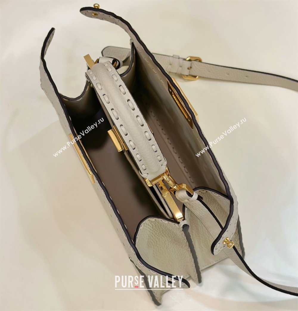 Fendi Peekaboo ISeeU Small Bag in Grained Leather with Oversized topstitching White 2025 80133 top (CL-250210019)