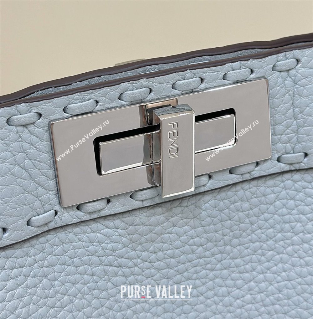 Fendi Peekaboo ISeeU Medium Bag in Grained Leather with Oversized topstitching Glacier Blue 2025 80133 top (CL-250210025)