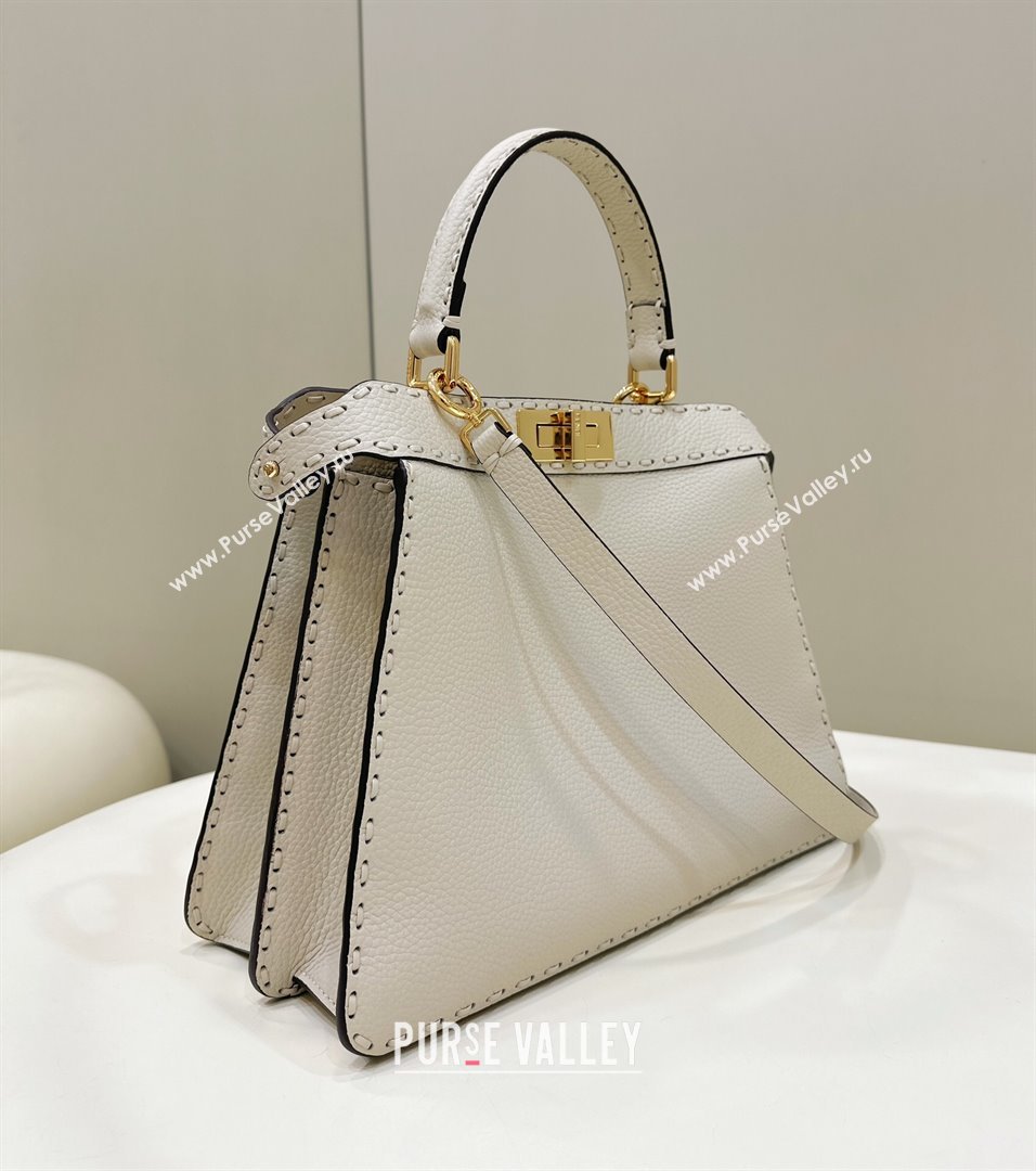 Fendi Peekaboo ISeeU Medium Bag in Grained Leather with Oversized topstitching White 2025 80133 top (CL-250210026)
