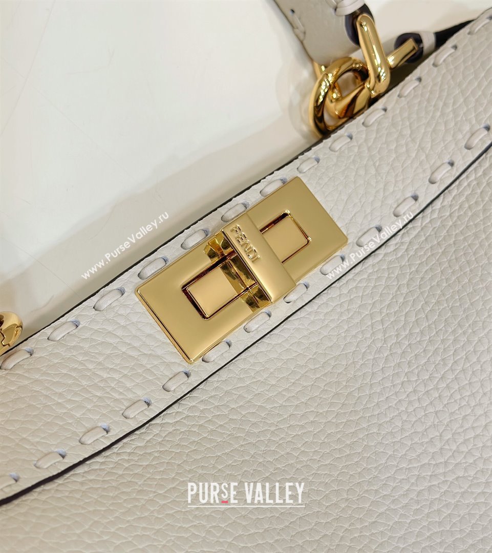 Fendi Peekaboo ISeeU Medium Bag in Grained Leather with Oversized topstitching White 2025 80133 top (CL-250210026)