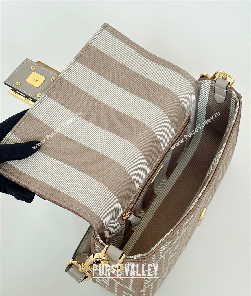 Fendi Baguette Medium Bag in denim-effect FF jacquard Dove Grey 2025 8579M (CL-250522001)