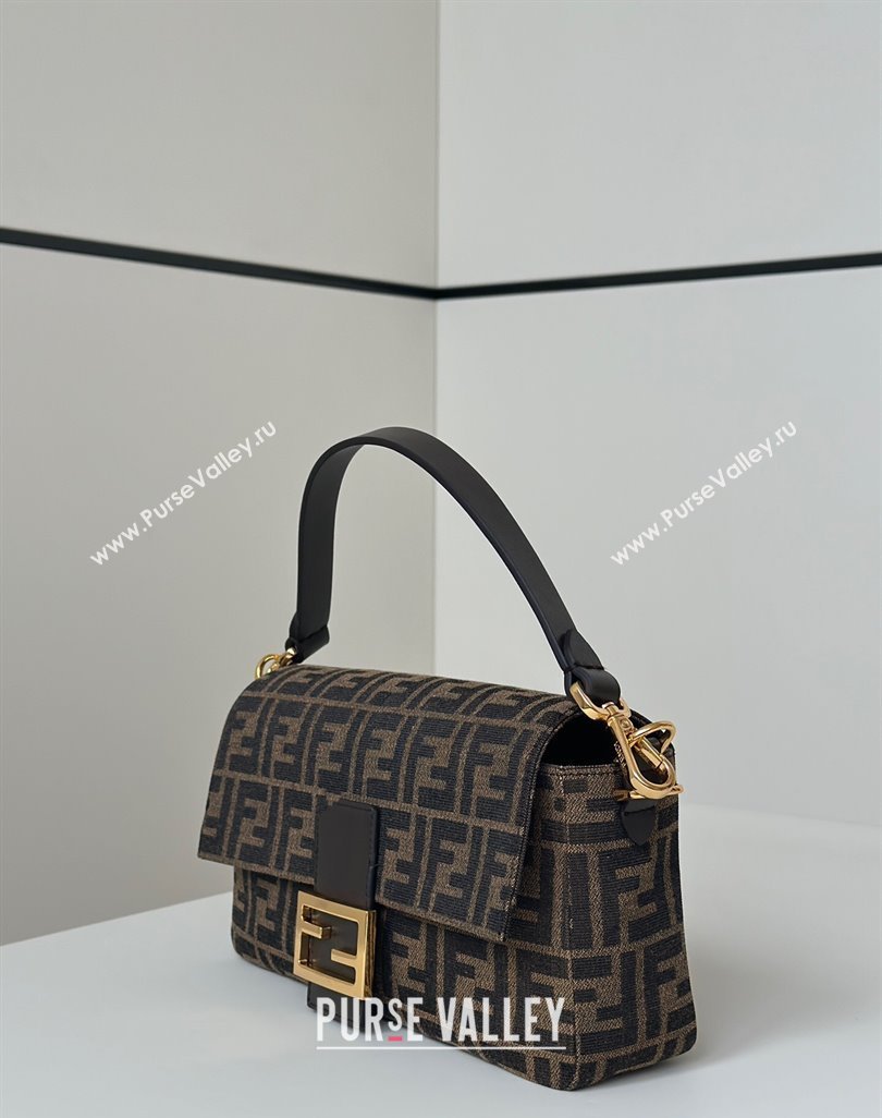 Fendi Baguette Medium Bag in Brown FF jacquard fabric Brown/Gold 2025 8679M (CL-250522005)