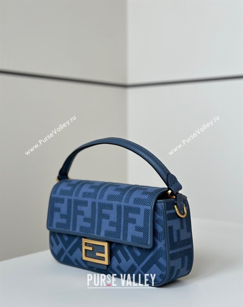 Fendi Baguette Medium Bag in Canvas with FF embroidery Sky Blue 2025 0159M (CL-250522022)