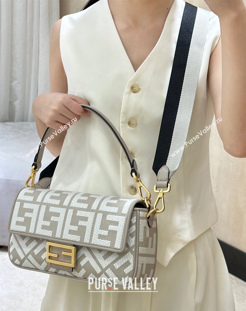 Fendi Baguette Medium Bag in Canvas with FF embroidery Grey/White 2025 0159M (CL-250522016)