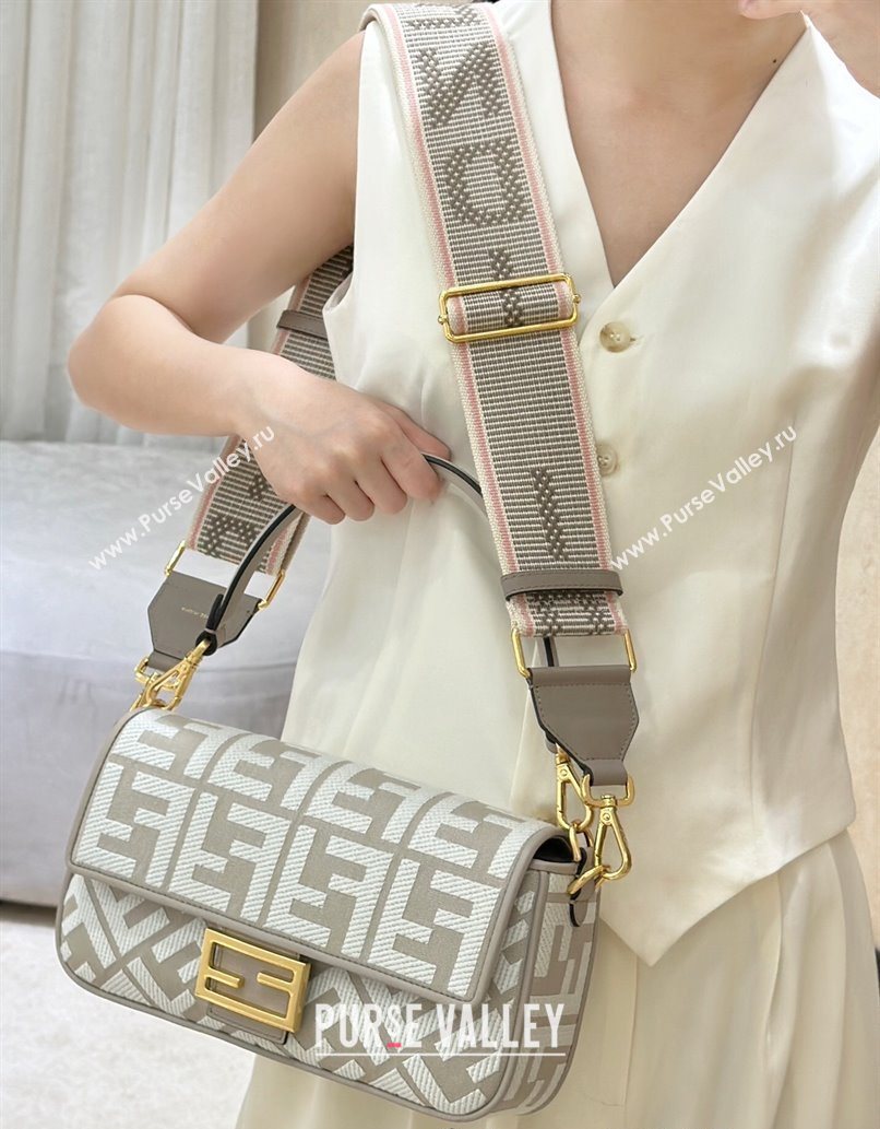 Fendi Baguette Medium Bag in Canvas with FF embroidery Grey/White 2025 0159M (CL-250522016)