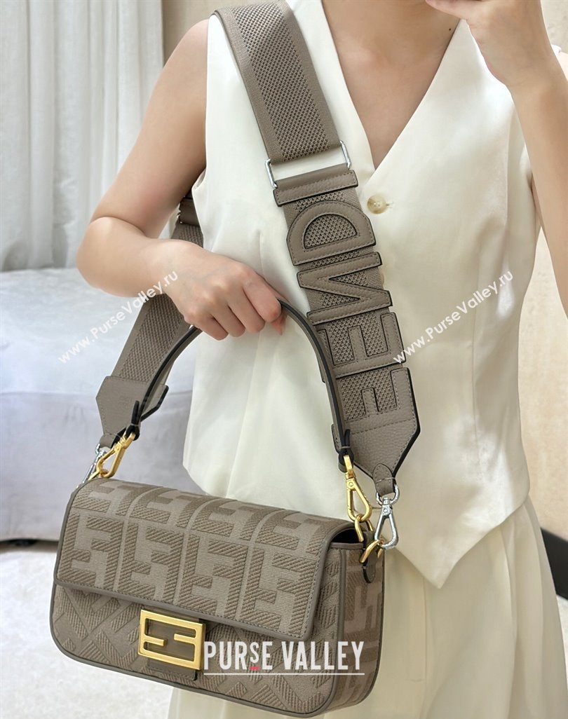 Fendi Baguette Medium Bag in Canvas with FF embroidery Brown/Grey 2025 0159M (CL-250522015)