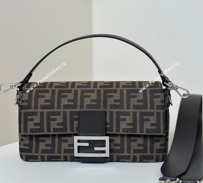 Fendi Baguette Medium Bag in Brown FF jacquard fabric Brown/Silver 2025 8679M (CL-250522006)