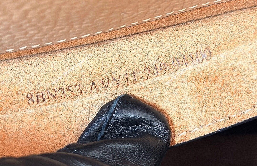 Fendi Peekaboo Soft Medium Bag in Cappuccino-colored leather bag with FF interlacing Beige 2025 8678 (CL-250522034)