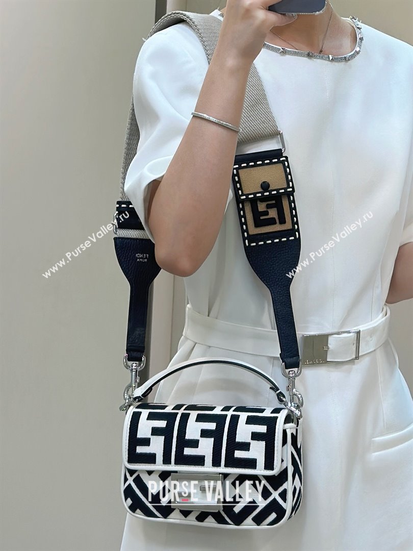 Fendi Baguette Mini Bag in Canvas with FF embroidery Black/White 2025 0159S (CL-250522024)