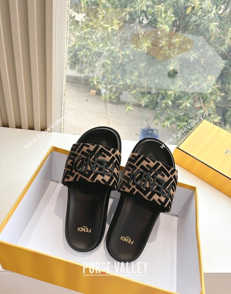 Fendi Flat Slides Sandal in FF Canvas Black 2025 0605 (HQG-250605058)