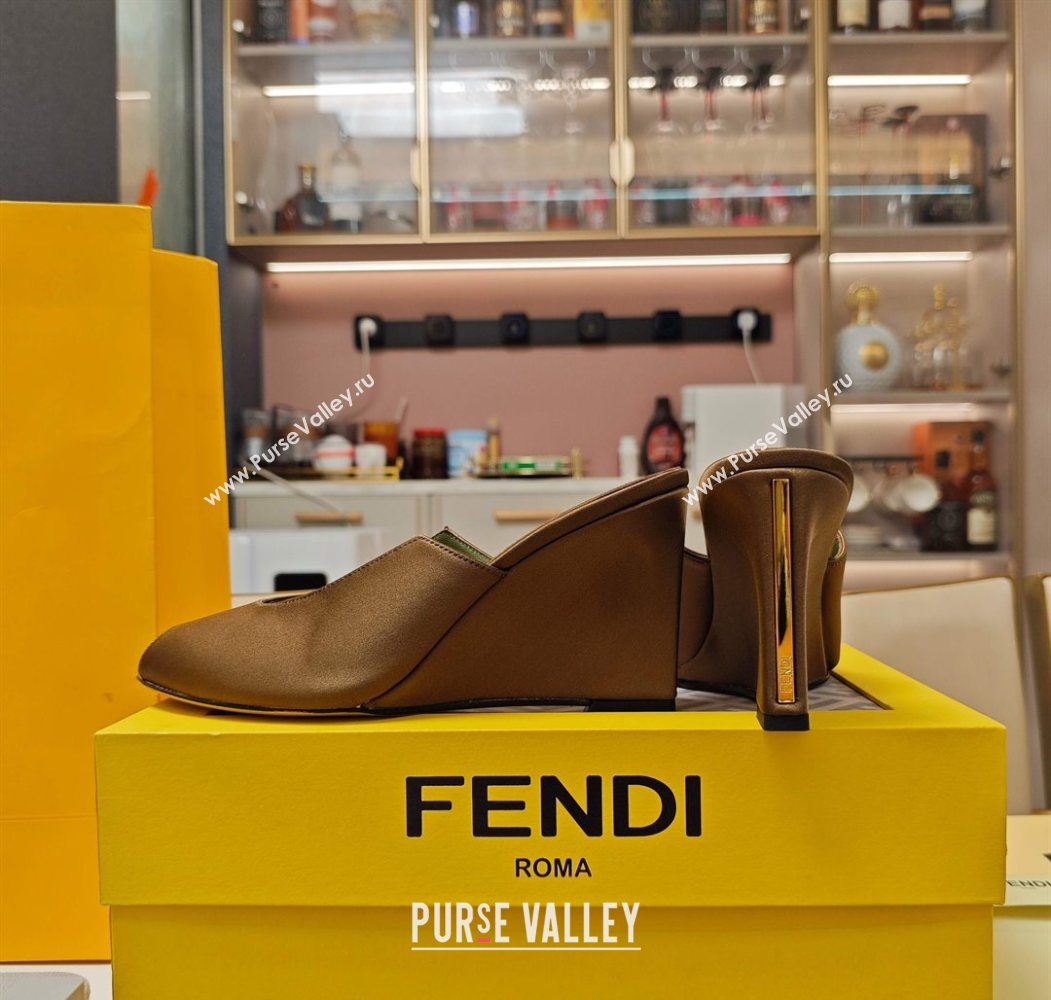 Fendi Arco Wedge Slides Sandal 8.5cm in Satin Khaki 2025 (MD-250710053)