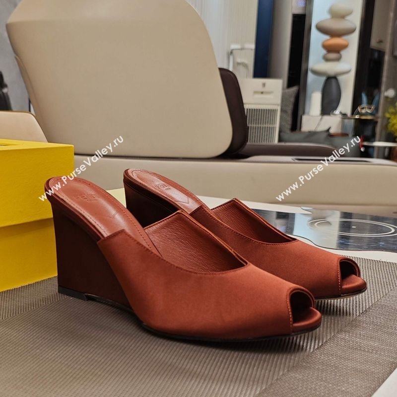 Fendi Arco Wedge Slides Sandal 8.5cm in Satin Gold-Tone Brown 2025 (MD-250710054)