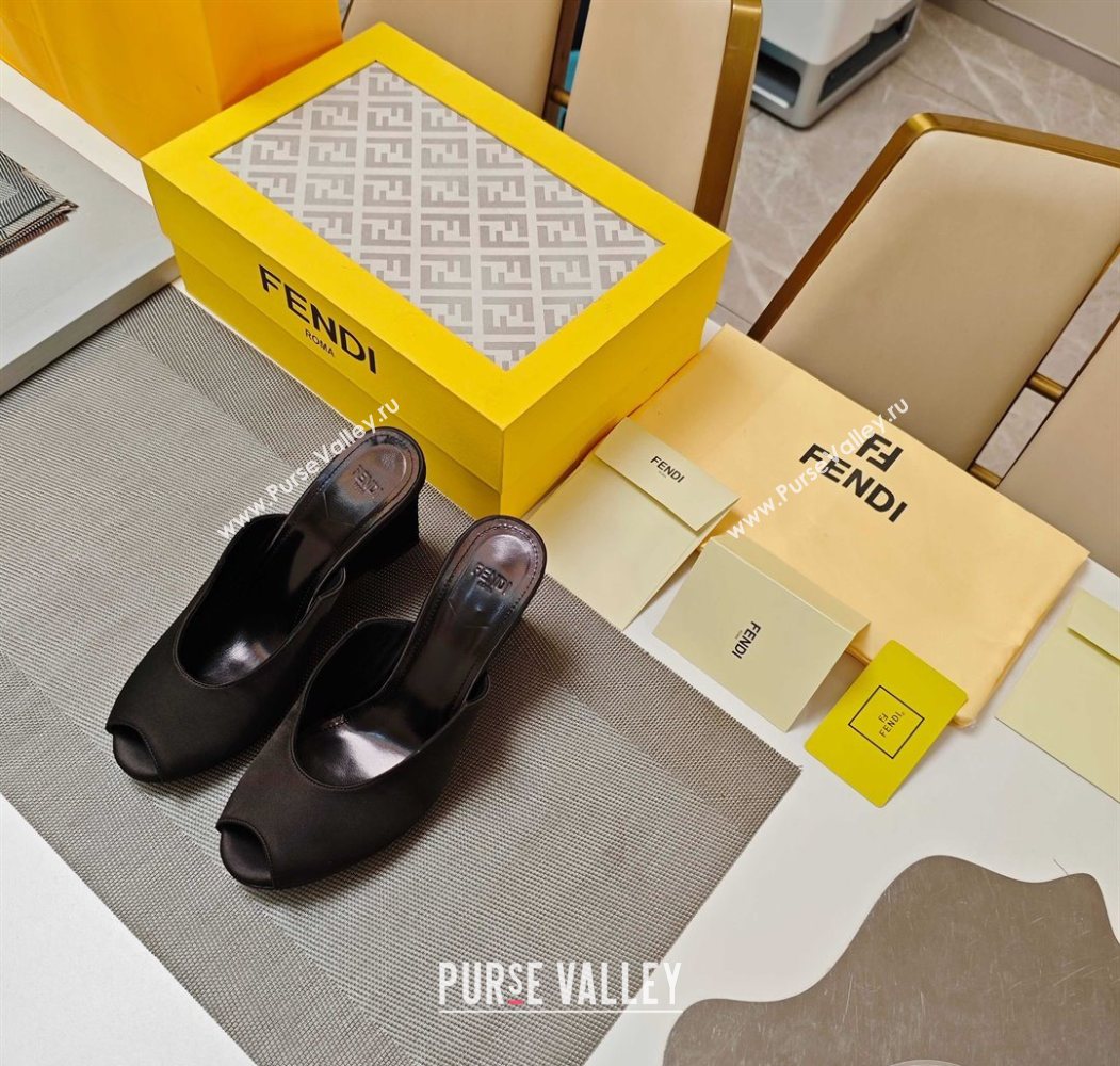 Fendi Arco Wedge Slides Sandal 8.5cm in Satin Black 2025 (MD-250710058)