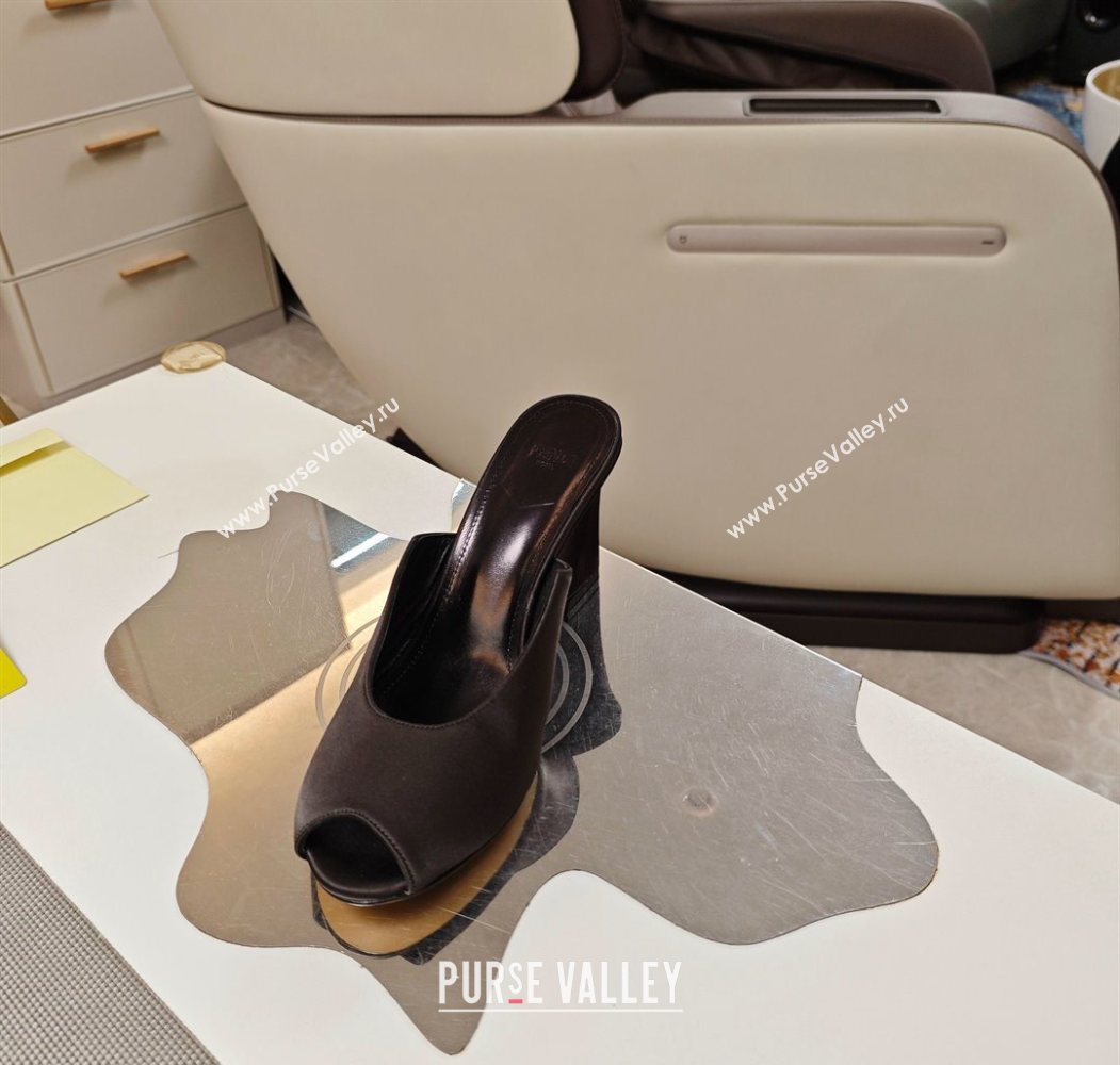 Fendi Arco Wedge Slides Sandal 8.5cm in Satin Black 2025 (MD-250710058)