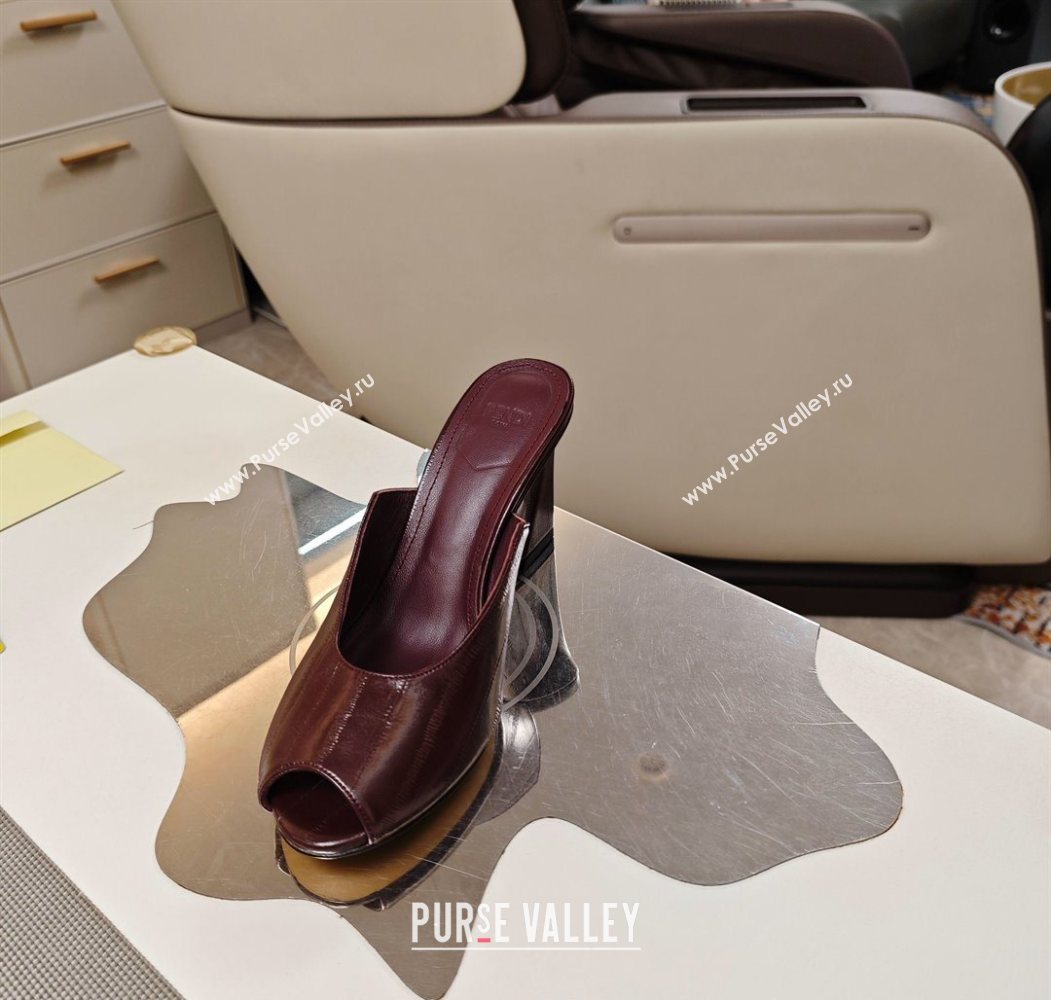 Fendi Arco Wedge Slides Sandal 8.5cm in Shiny Hagfish Embossed Leather Burgundy 2025 (MD-250710061)