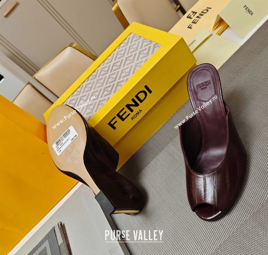 Fendi Arco Wedge Slides Sandal 8.5cm in Shiny Hagfish Embossed Leather Burgundy 2025 (MD-250710061)