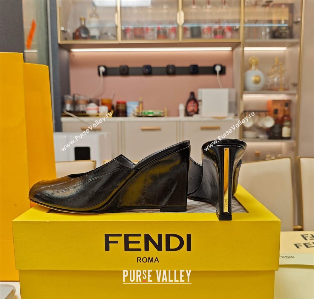 Fendi Arco Wedge Slides Sandal 8.5cm in Shiny Hagfish Embossed Leather Black 2025 (MD-250710062)