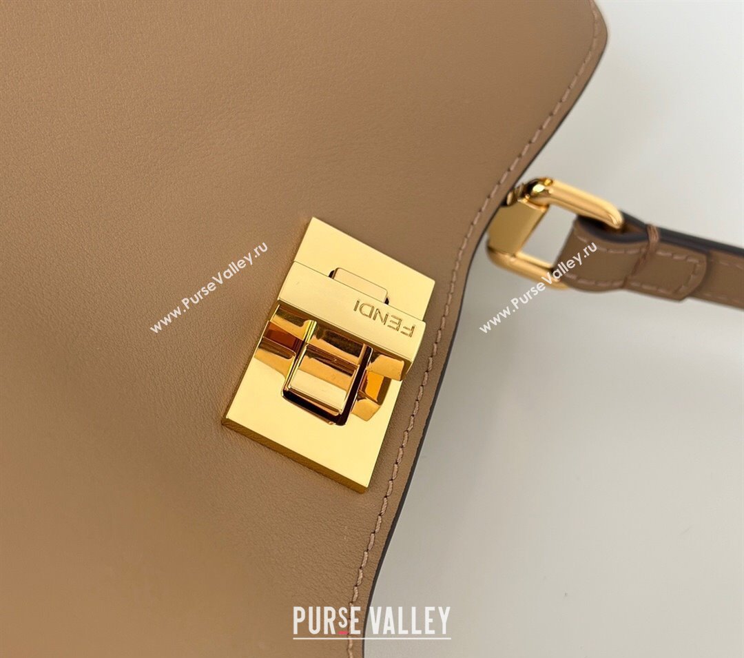 Fendi Peekaboo Soft Small Bag in Leather Beige 2025 80175 (CL-250807036)