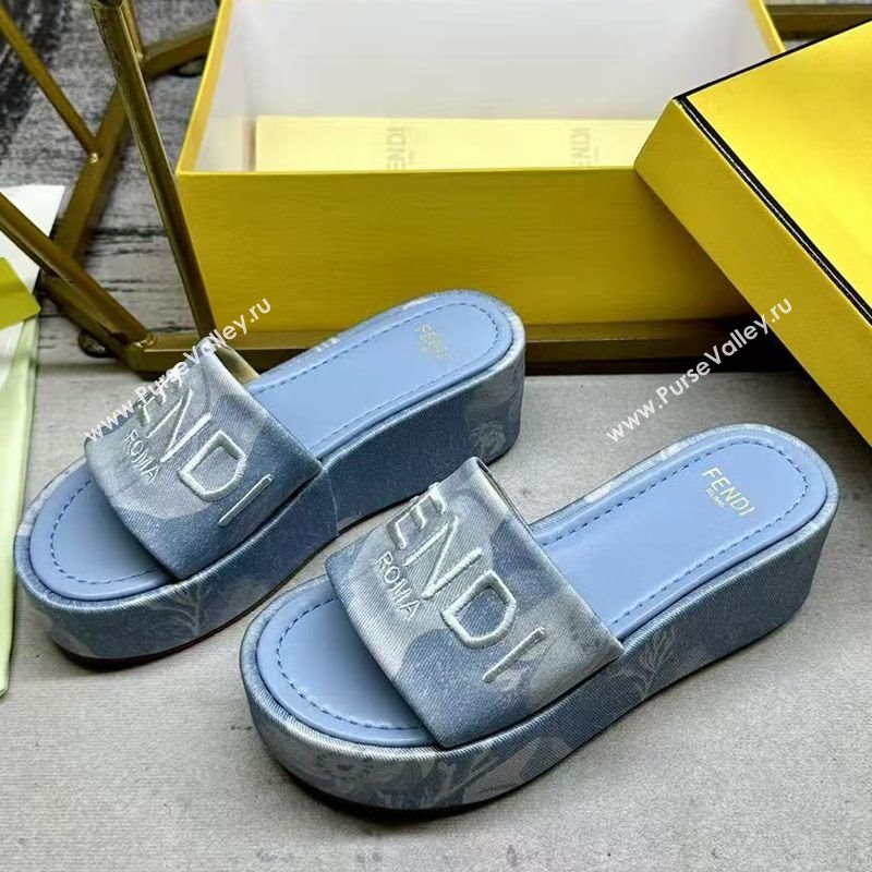 Fendi Sunshine Platform Slides Sandal 6cm in Printed Canvas Light Blue 2025 0822 (MD-250822125)