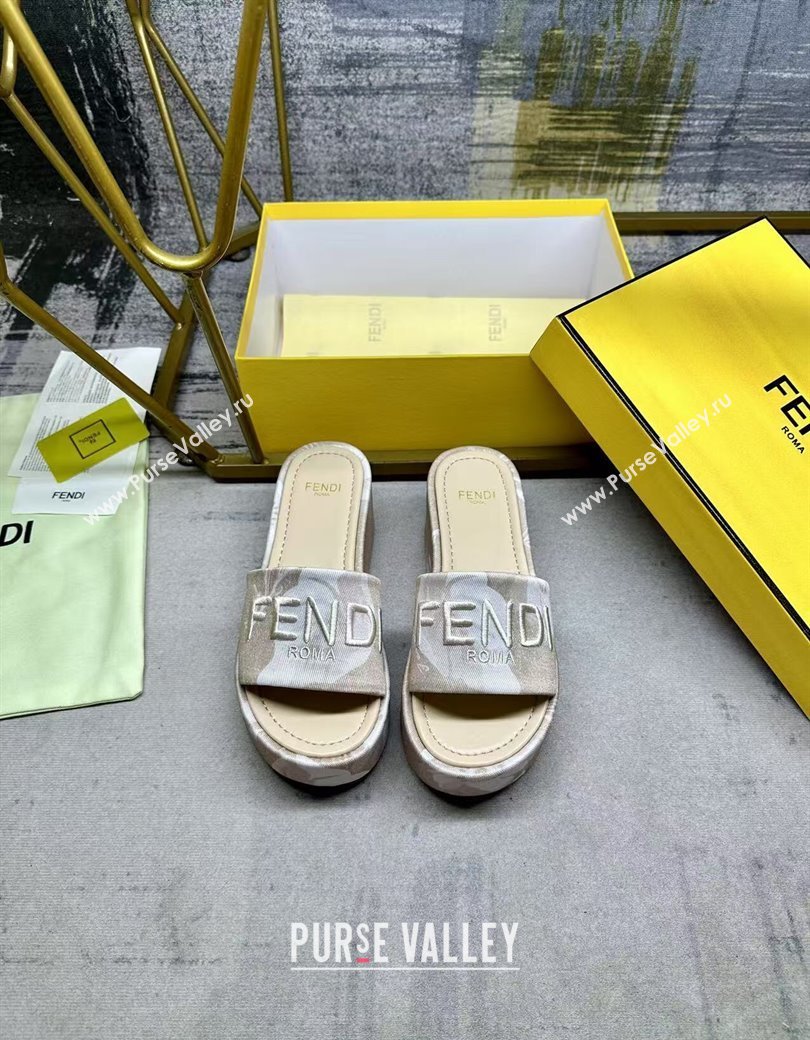 Fendi Sunshine Platform Slides Sandal 6cm in Printed Canvas Beige 2025 0822 (MD-250822126)