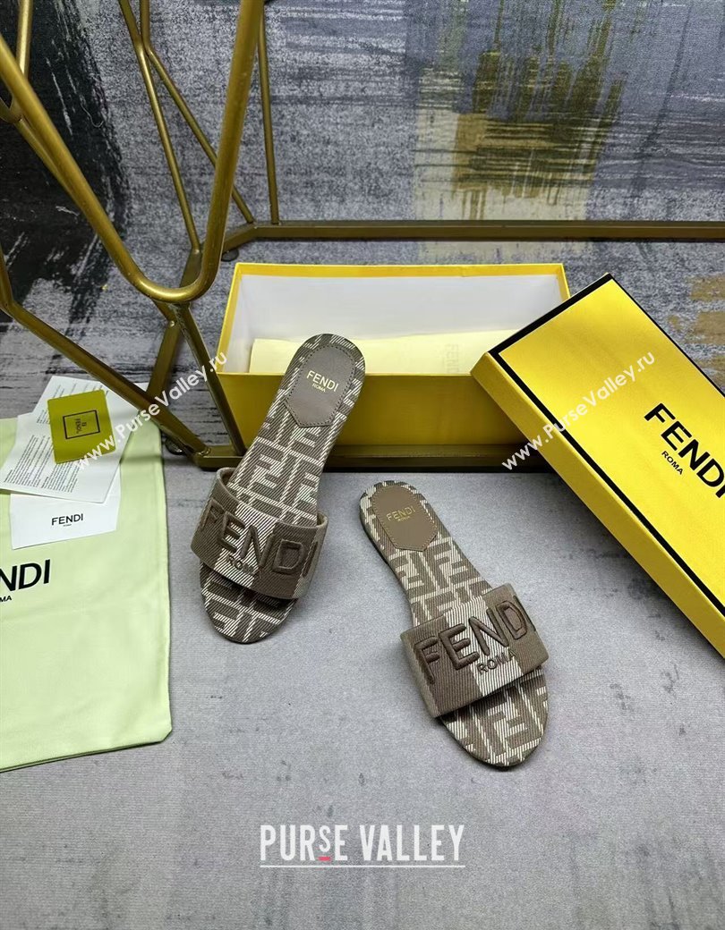 Fendi Sunshine Flat Slides Sandal in Striped Denim-effect Jacquard Grey 2025 (MD-250822130)