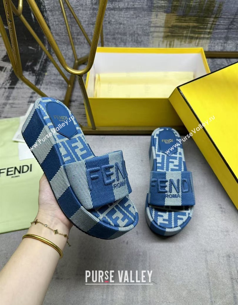 Fendi Sunshine Platform Slides Sandal 6cm in Striped Denim-effect Jacquard Blue 2025 (MD-250822127)