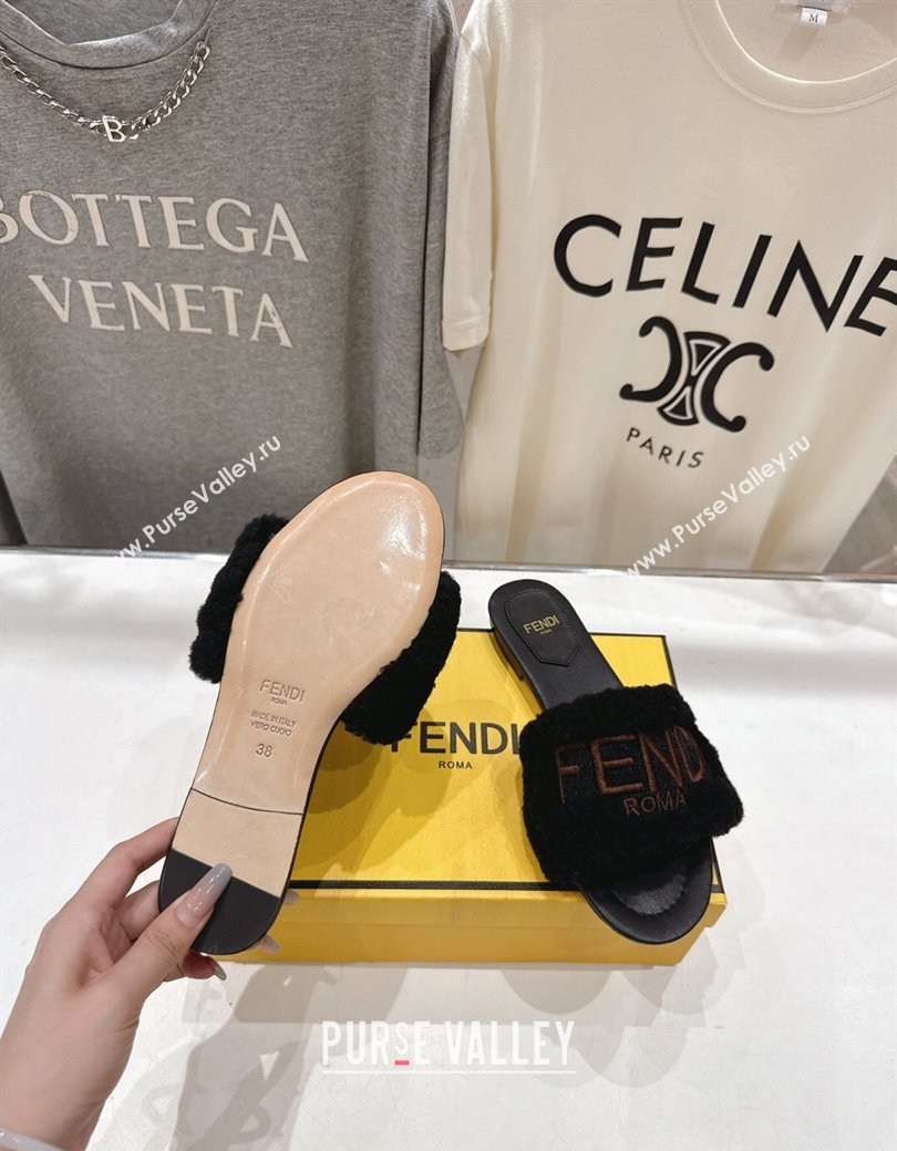 Fendi Shearling Flat Slides Sandal Black 2025 FE0822 (MD-250822131)