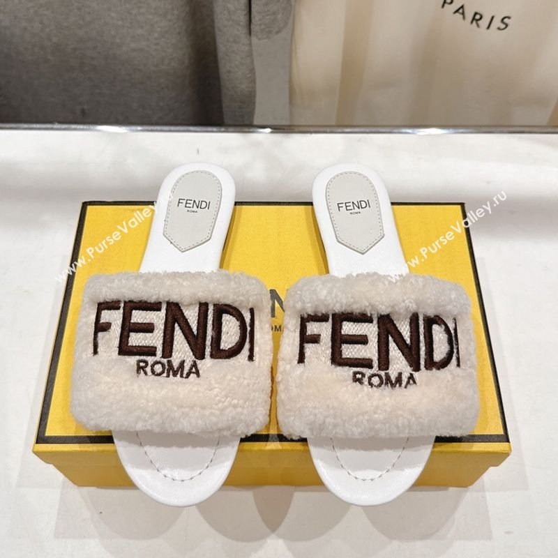 Fendi Shearling Flat Slides Sandal White 2025 FE0822 (MD-250822132)