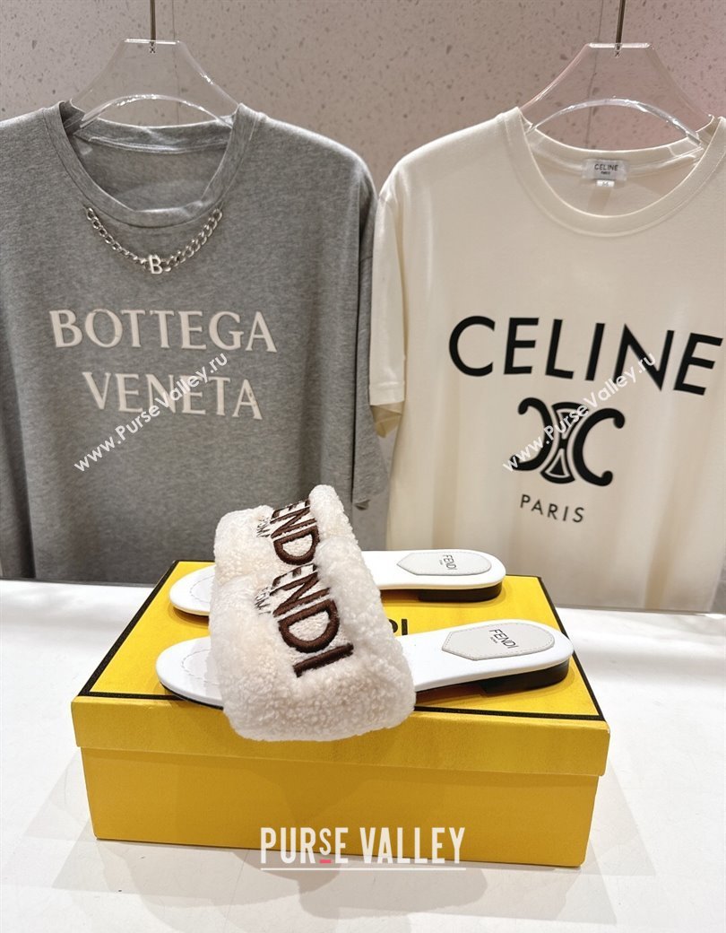 Fendi Shearling Flat Slides Sandal White 2025 FE0822 (MD-250822132)