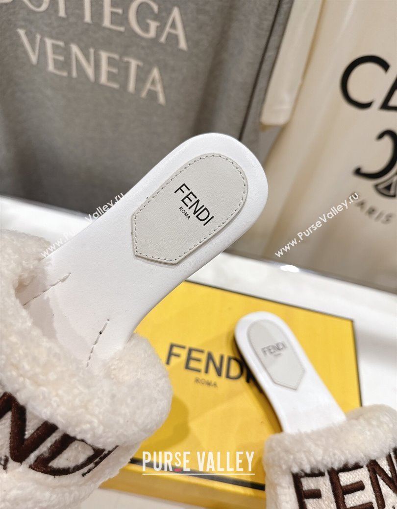 Fendi Shearling Flat Slides Sandal White 2025 FE0822 (MD-250822132)
