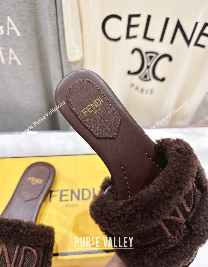 Fendi Shearling Flat Slides Sandal Dark Brown 2025 FE0822 (MD-250822133)