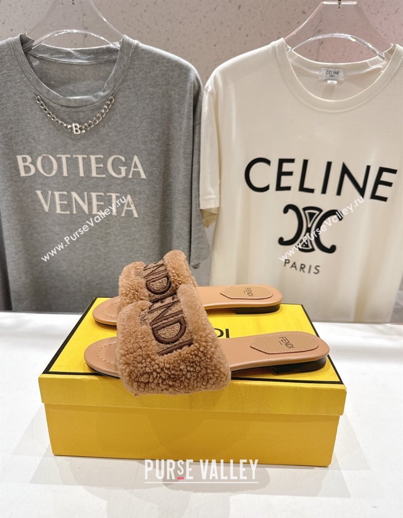 Fendi Shearling Flat Slides Sandal Light Brown 2025 FE0822 (MD-250822134)