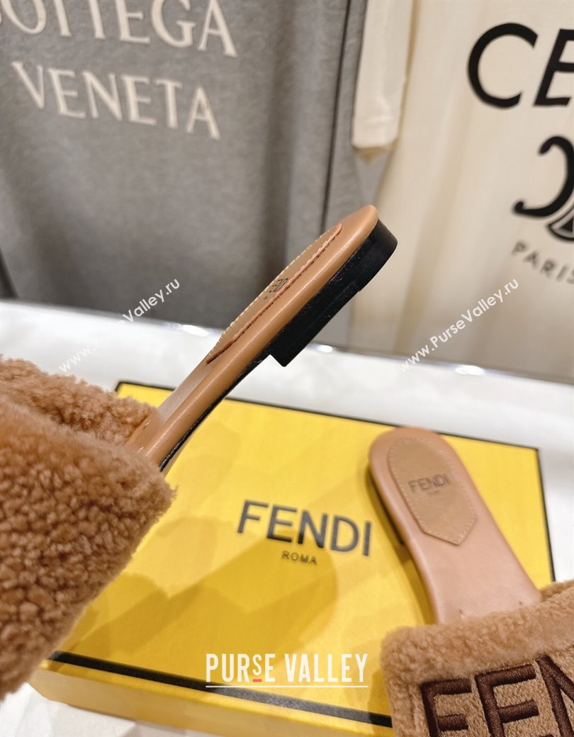 Fendi Shearling Flat Slides Sandal Light Brown 2025 FE0822 (MD-250822134)