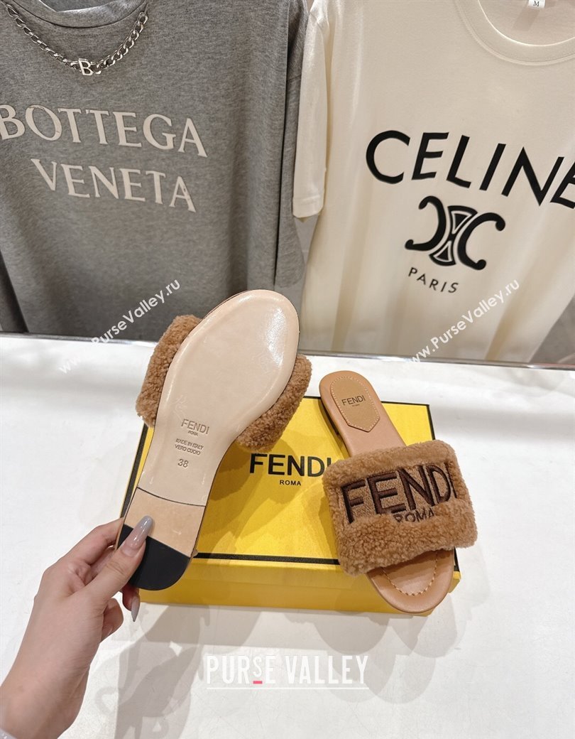 Fendi Shearling Flat Slides Sandal Light Brown 2025 FE0822 (MD-250822134)