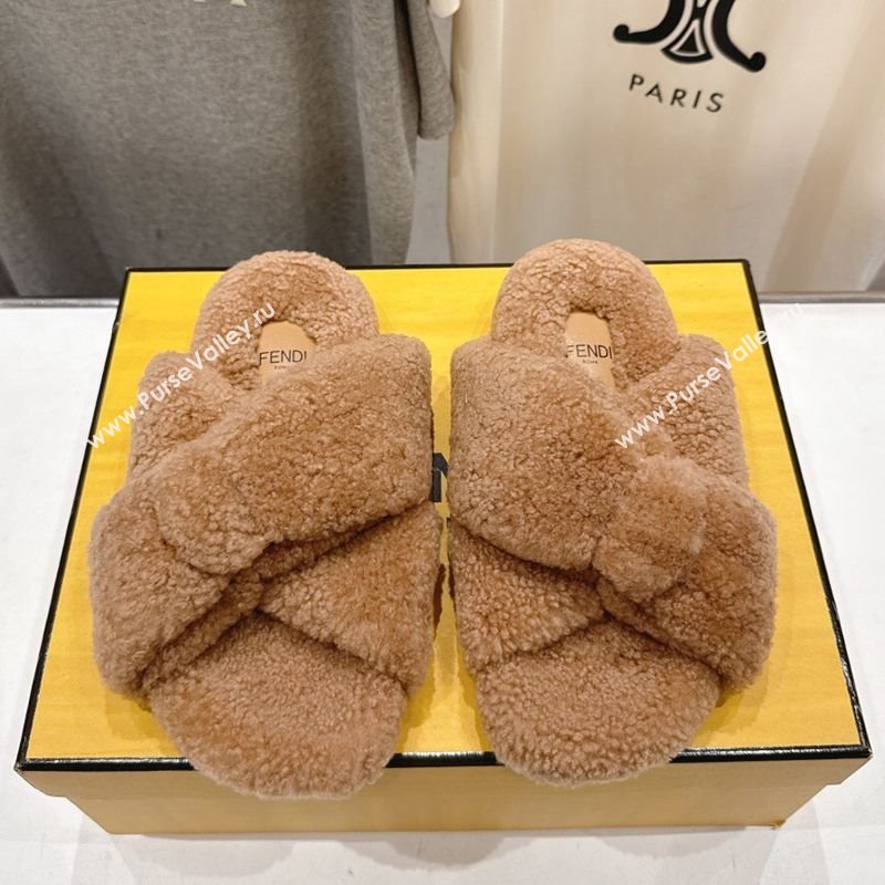 Fendi Feel Shearling Flat Slides Sandal Brown 2025 FE0821 (MD-250822138)