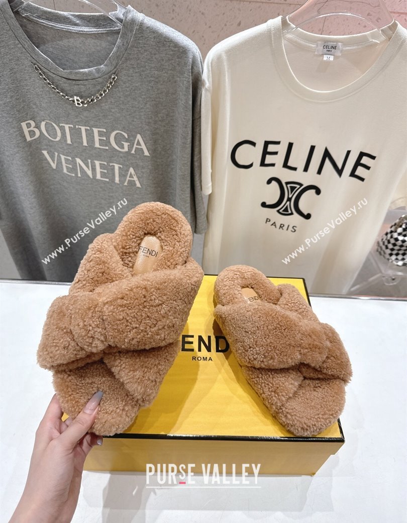 Fendi Feel Shearling Flat Slides Sandal Brown 2025 FE0821 (MD-250822138)
