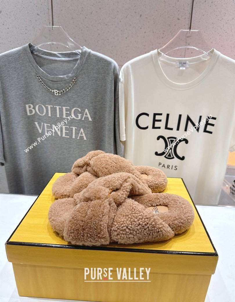 Fendi Feel Shearling Flat Slides Sandal Brown 2025 FE0821 (MD-250822138)