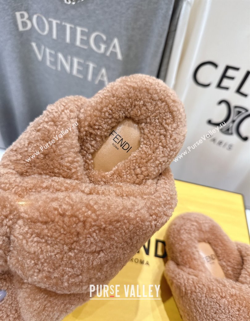 Fendi Feel Shearling Flat Slides Sandal Brown 2025 FE0821 (MD-250822138)