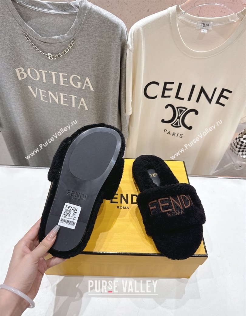 Fendi Shearling Flat Slides Sandal Black 2025 FE0820 (MD-250822139)