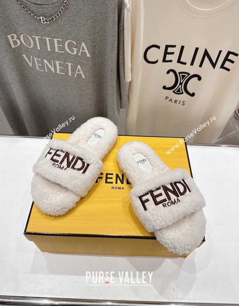Fendi Shearling Flat Slides Sandal White 2025 FE0820 (MD-250822141)