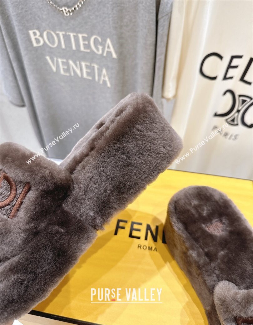 Fendi Sunshine Platform Slides Sandal in Shearling Wool Grey 2025 FE103001 (MD-251030008)