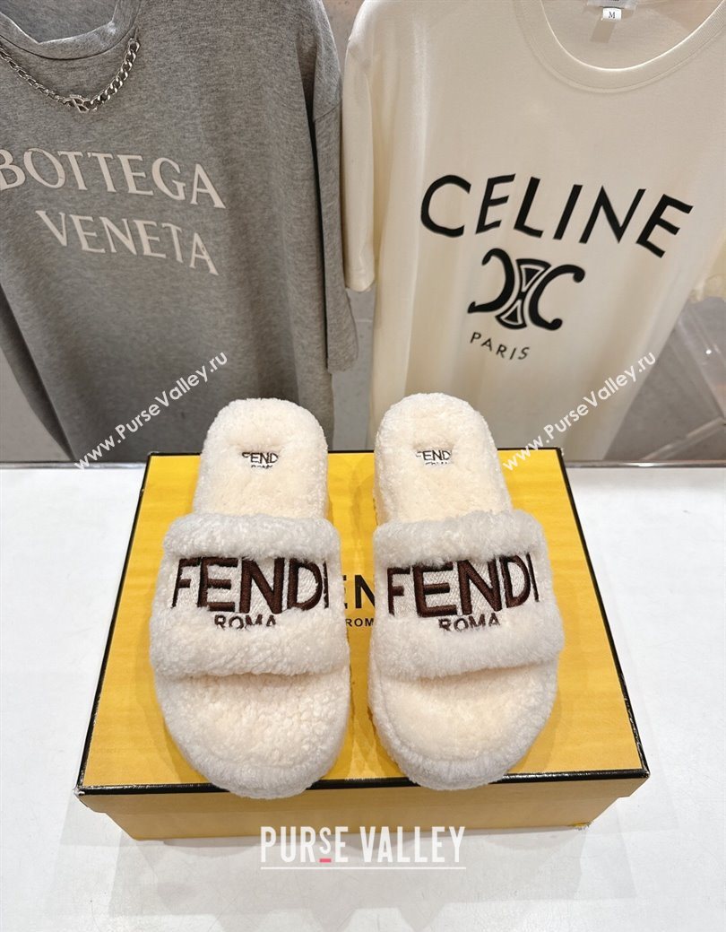 Fendi Sunshine Platform Slides Sandal in Shearling Wool White 2025 FE103001 (MD-251030009)