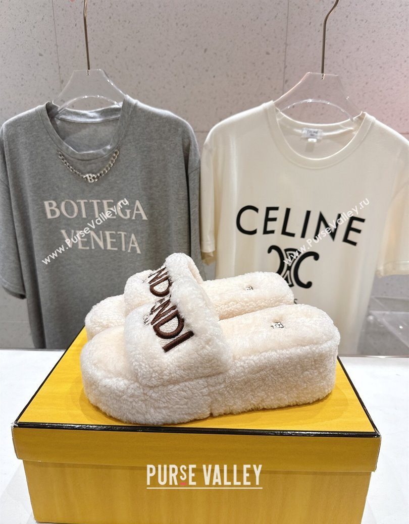 Fendi Sunshine Platform Slides Sandal in Shearling Wool White 2025 FE103001 (MD-251030009)